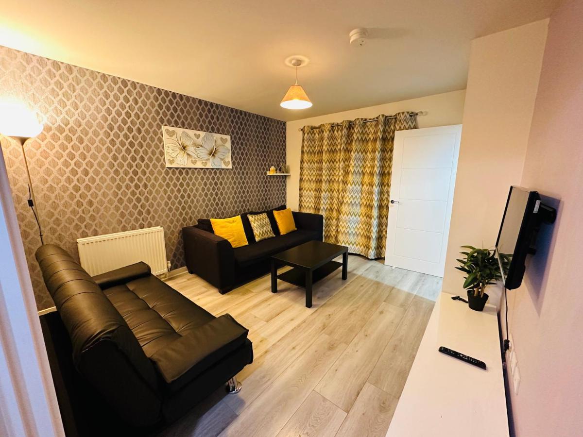 Modern 3 Bed Villa With Free Parking And Garden Close To City Center And Edinburgh Airport Exteriör bild
